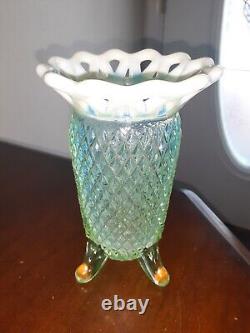 Vase en verre impérial antique à pointe de diamant