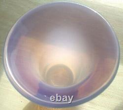 Vase en verre opalescent soufflé à la main de style Art Déco (sans marque) de 6 pouces / 15,2 cm de hauteur