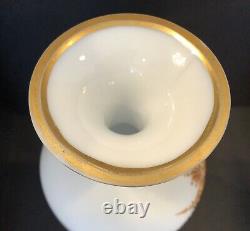 Vase en verre opalin blanc satiné bohémien 12h, peint à la main