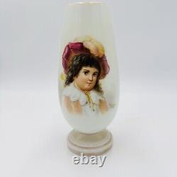 Vase en verre opalin d'art bohémien peint et signé portrait 9 pouces antique