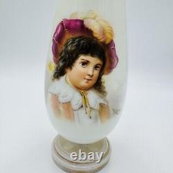 Vase en verre opalin d'art bohémien peint et signé portrait 9 pouces antique