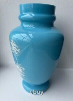 Vase en verre opalin de style victorien avec décoration émaillée, magnifique et RARE, d'époque.