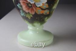 Vase en verre opalin floral peint à la main antique brille