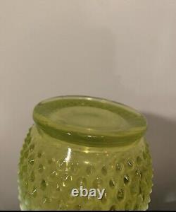 Vase en verre uranium, verre vaseline, topaze opalescent Fenton 17,5