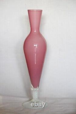 Vase italien vintage haut en opaline rose de Murano 35cm 13.8in base blanche opalescente