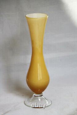 Vase opaline vintage couleur caramel avec base transparente en Italie Empoli des années 70, 23,5cm 9.2in.