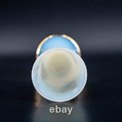 Vase ou gobelet en verre opaline ancien français blanc peint à la main 'Bulle de savon'
