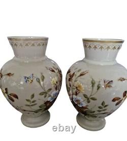 Vases en opaline français anciens