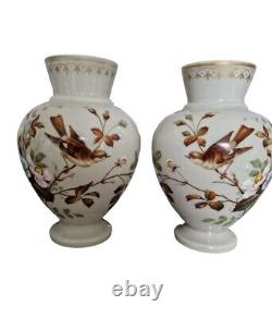 Vases en opaline français anciens