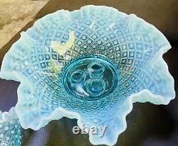 Verre FENTON vintage 10 Fleurs ÉPERGNE Opalescent Hobnail Diamond Lace, MINT