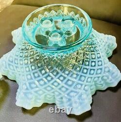 Verre FENTON vintage 10 Fleurs ÉPERGNE Opalescent Hobnail Diamond Lace, MINT