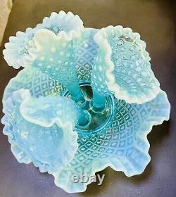 Verre FENTON vintage 10 Fleurs ÉPERGNE Opalescent Hobnail Diamond Lace, MINT
