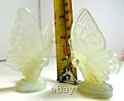 Verre d'art opalescent Vintage Sabino France Papillon à ailes ouvertes, paire de 2, 2,5 pouces.