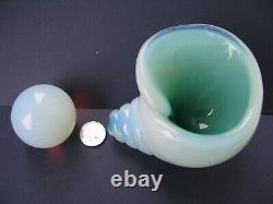 Verre d'art opalescent de Murano Archimede Seguso Coquillage et Perle