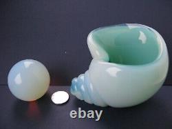 Verre d'art opalescent de Murano Archimede Seguso Coquillage et Perle