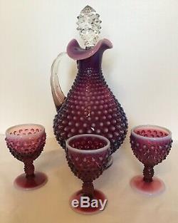 Vintage Fenton Art Glass Plum Opalescent Cloutés Decanter Et 3 Verres De Vin