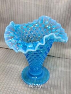 Vintage Fenton Art, Hobnail Double Vase En Verre Crampon (8tall) Opalescent Bleu