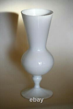 Vintage Italien Blanc Opaline Bud Stem Vase Italie 20cm 7.7in Opalescent Base Vb