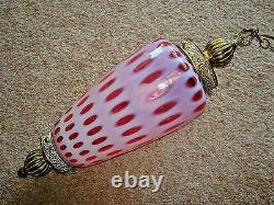 Œuvre Vintage Fenton Cranberry Opalescent Coin Dot Lampe Suspendue Avec Chaîne De 12'